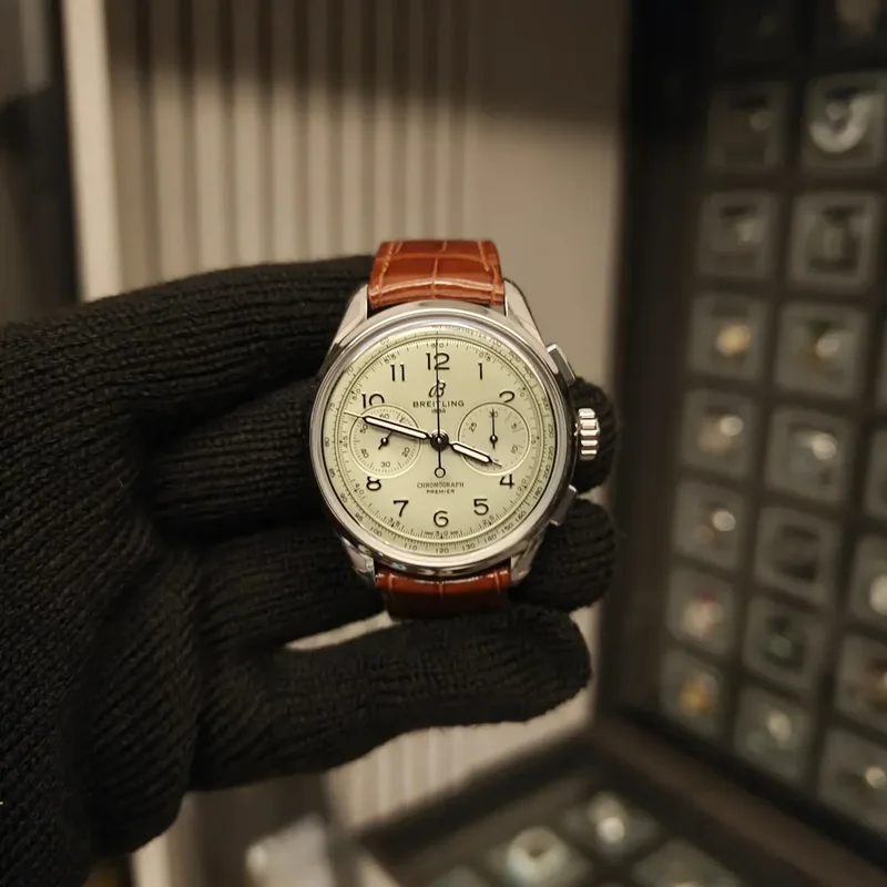 Premier Heritage B09 Chronograph 40 Stainless Steel / Mint