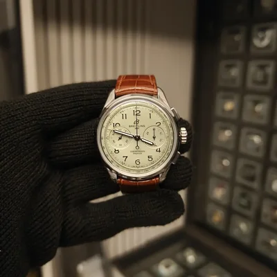 Premier Heritage B09 Chronograph 40 Stainless Steel / Mint