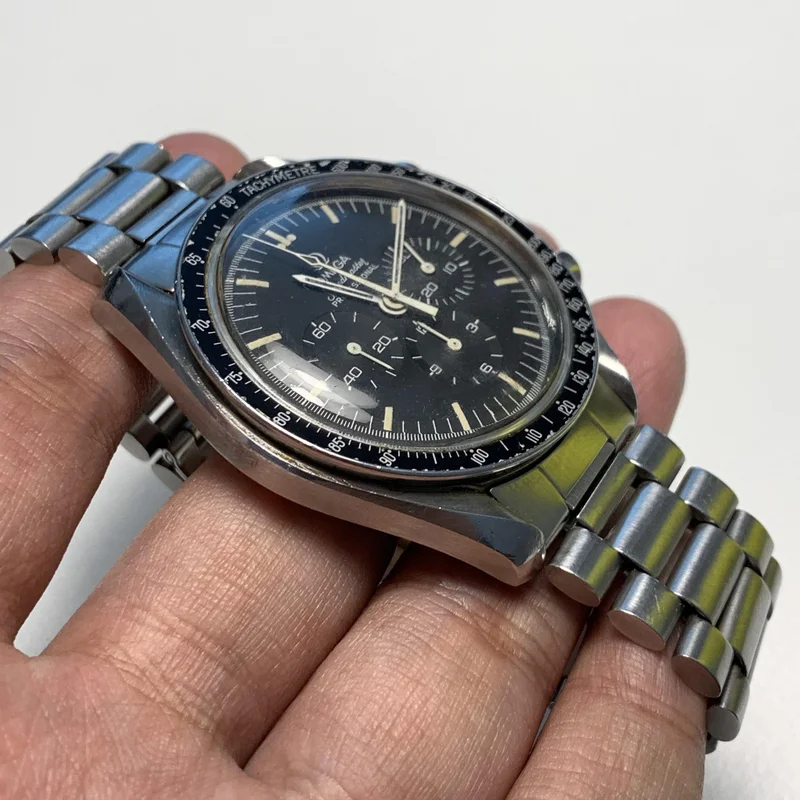 Thumb Speedmaster Professional Moonwatch