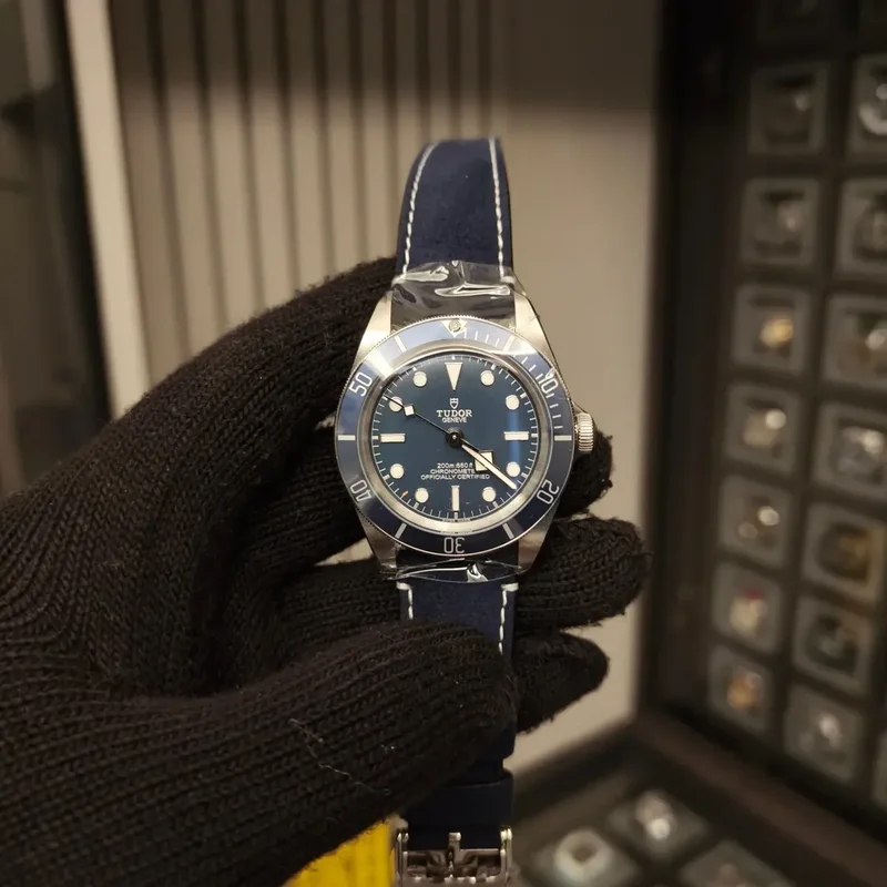 Black Bay Fifty-Eight Stainless Steel / Navy Blue / Soft Touch