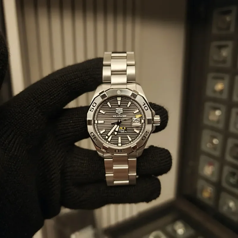 Aquaracer 300M Calibre 5 Automatic 41 Stainless Steel / Grey / Bracelet