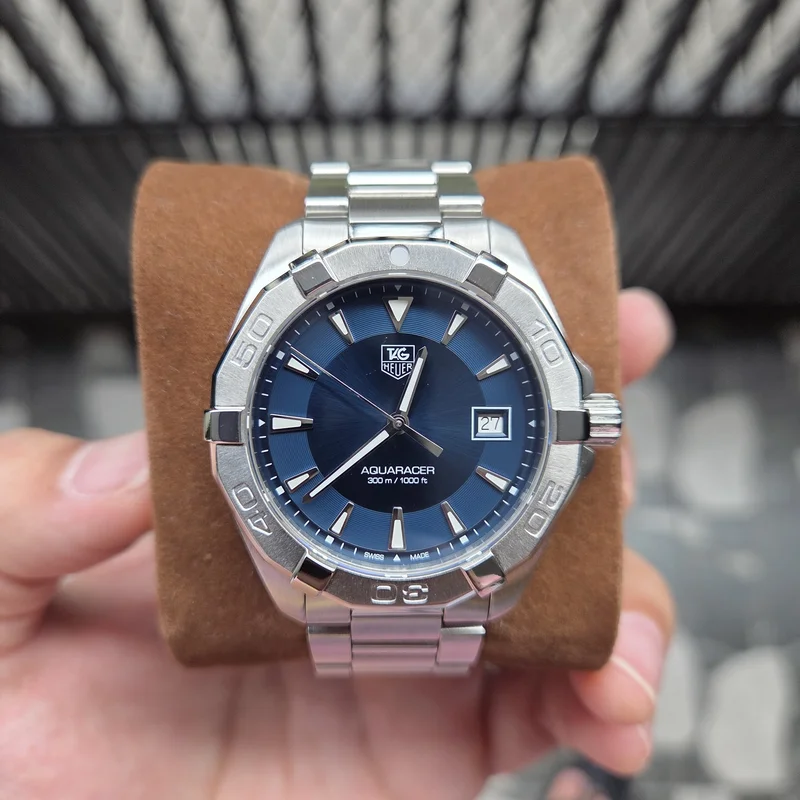 Aquaracer 300M Quartz 40.5 Stainless Steel / Blue / Bracelet