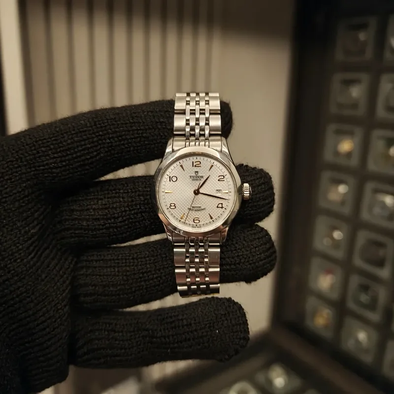 1926 28 Stainless Steel / Silver