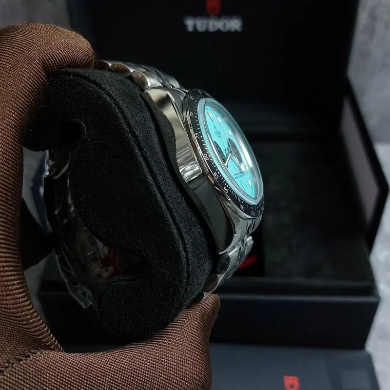 Thumb Heritage Black Bay Chronograph / Stainless Steel / Turquoise