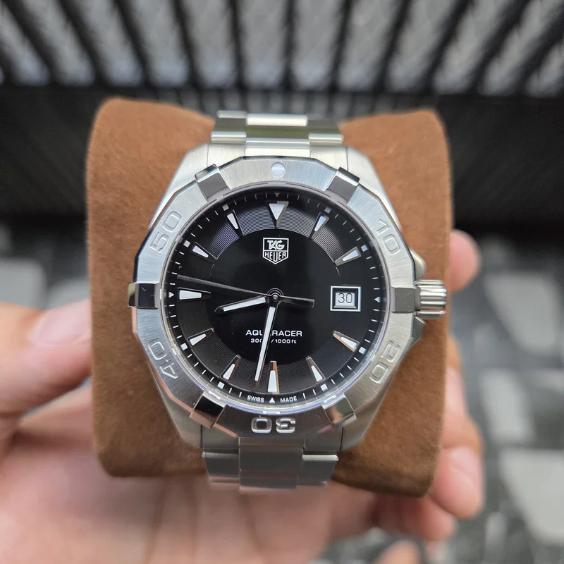 Aquaracer 300M Quartz 40.5 Stainless Steel / Black / Bracelet