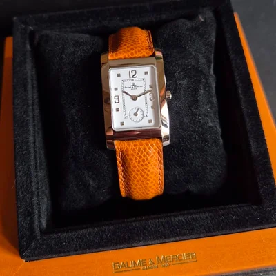 Hampton Classic Midsize Quartz