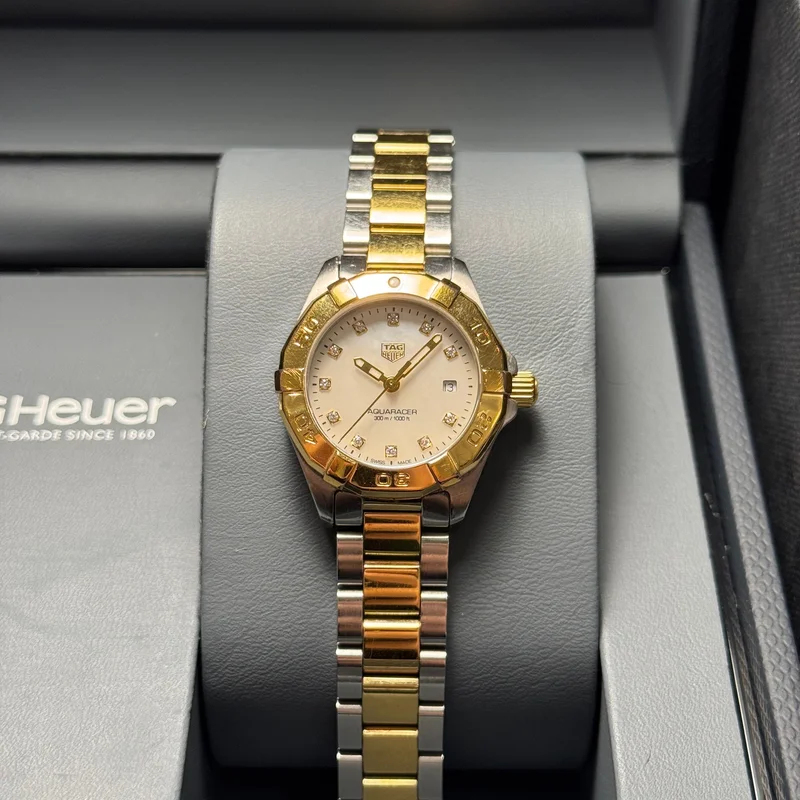 Aquaracer 300M Quartz 27 Stainless Steel / Yellow Gold / MOP - Diamond / Bracelet