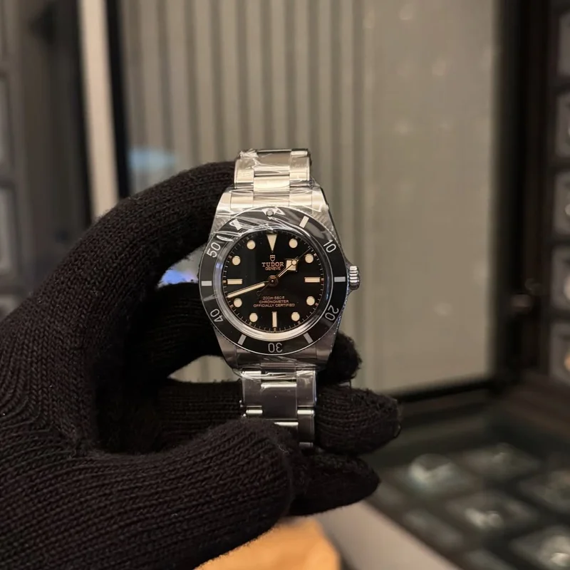 Black Bay Fifty-Four Stainless Steel / Black / Bracelet