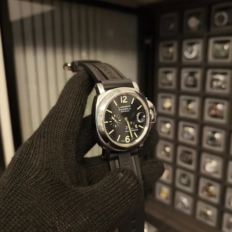 Thumb Luminor 44 Power Reserve Automatic Stainless Steel / Black