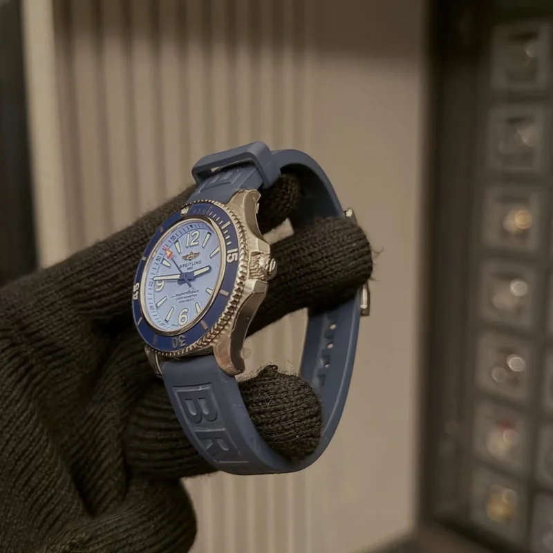 Thumb Superocean 36 Stainless Steel / Blue / Rubber / Pin