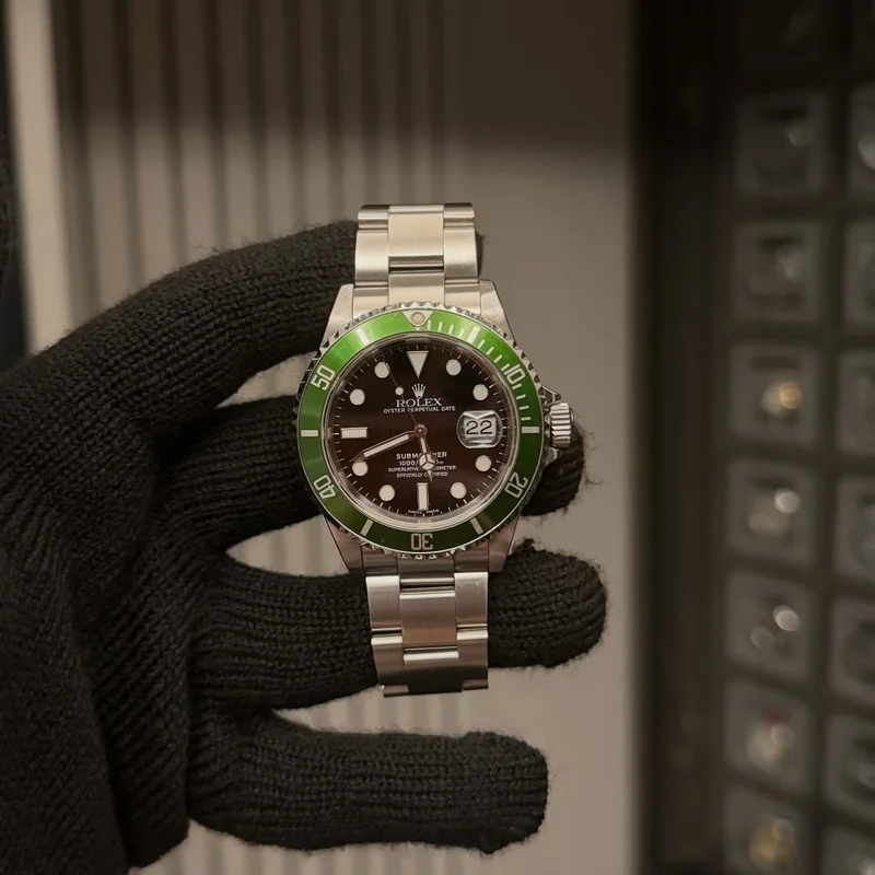 Thumb Submariner Date 16610 LV Mark 1