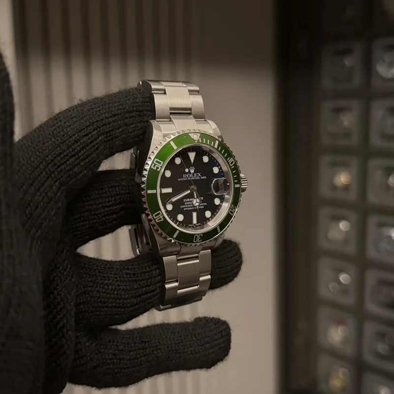 Thumb Submariner Date 16610 LV Mark 1