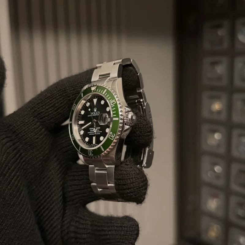 Thumb Submariner Date 16610 LV Mark 1