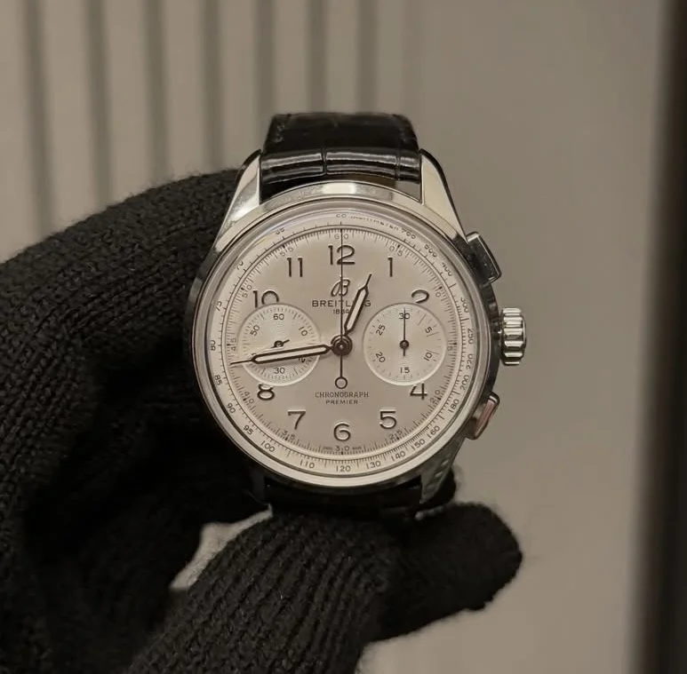 Premier Heritage B09 Chronograph 40 Stainless Steel / Silver