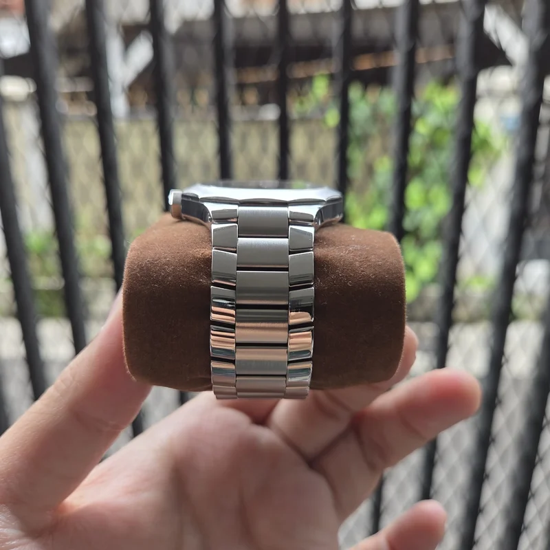 Thumb Riviera GMT Automatic / Stainless Steel / Silver