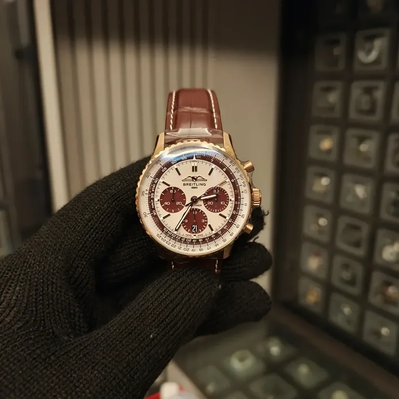 Navitimer B01 Chronograph 43 The Time Place 25th Anniversary
