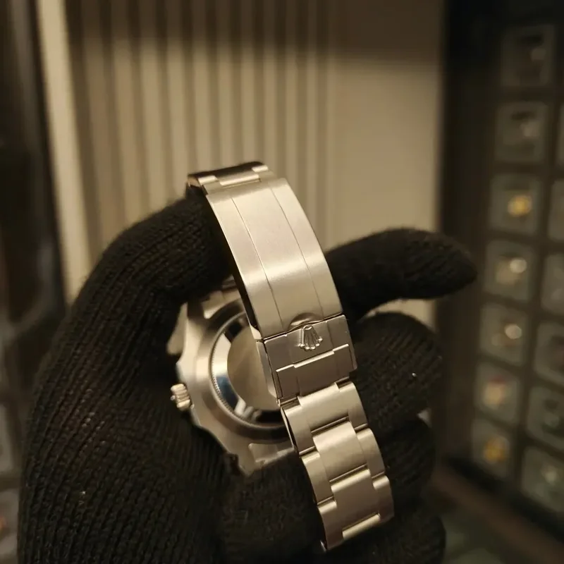 Thumb Submariner Date 41 Stainless Steel / Black / Cerachrom