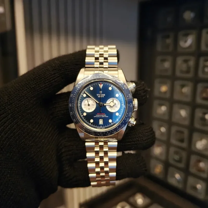 Heritage Black Bay Chrono Blue / Bracelet