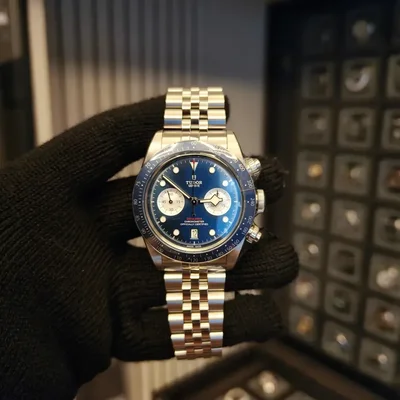 Heritage Black Bay Chrono Blue / Bracelet