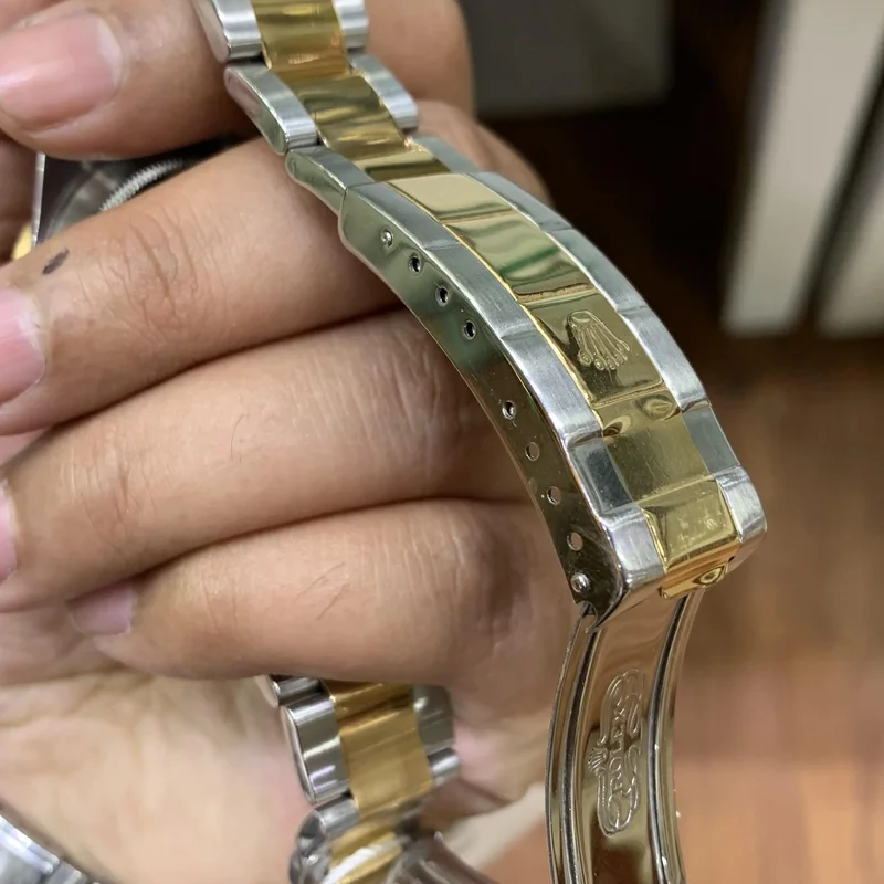 Thumb Submariner Date 16613 Black Superluminova