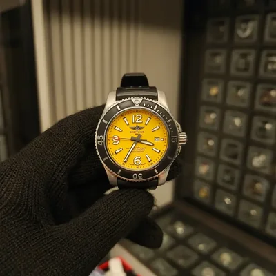 Superocean 42 Stainless Steel / Black - Yellow / eComm