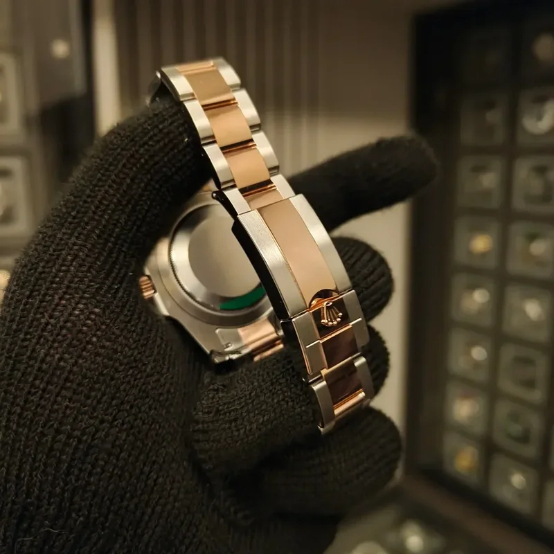 Thumb GMT-Master II Stainless Steel / Everose / CHNR / Oyster