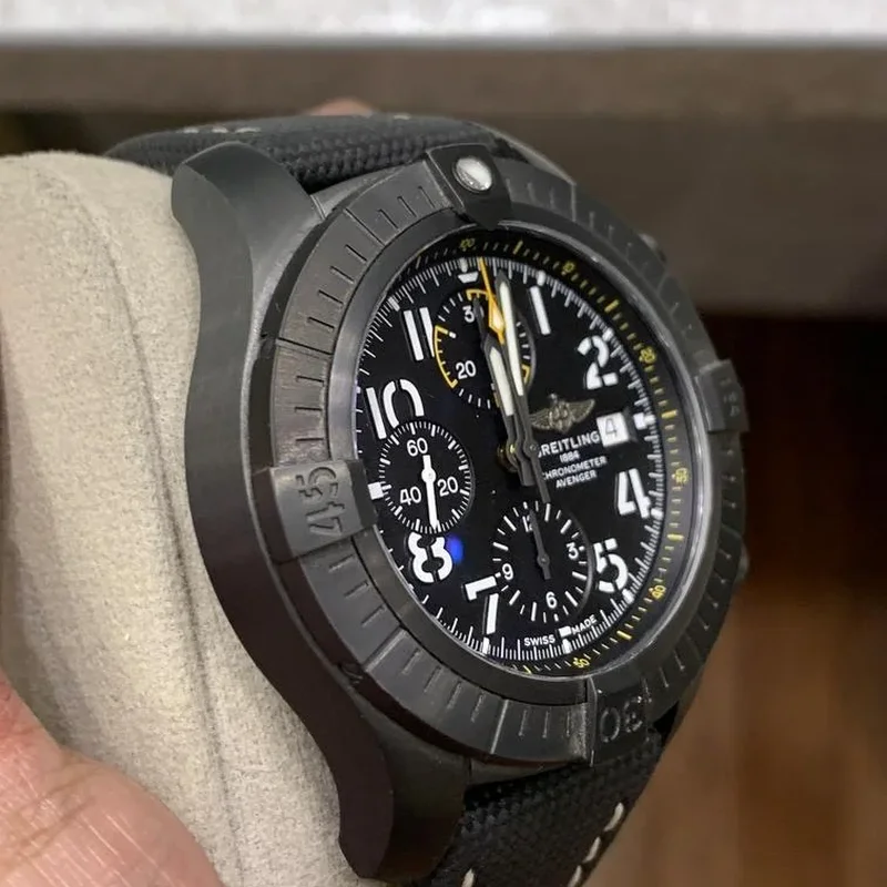 Thumb Avenger Chronograph 45 Night Mission / Black / Military / Pin