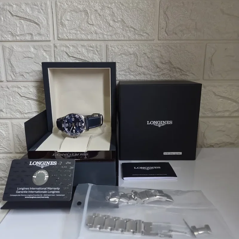 Thumb HydroConquest 39 Automatic Stainless Steel / Blue / Bracelet