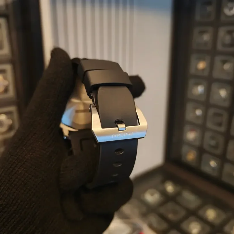 Thumb Luminor 44 Logo 3 Days Stainless Steel / Black