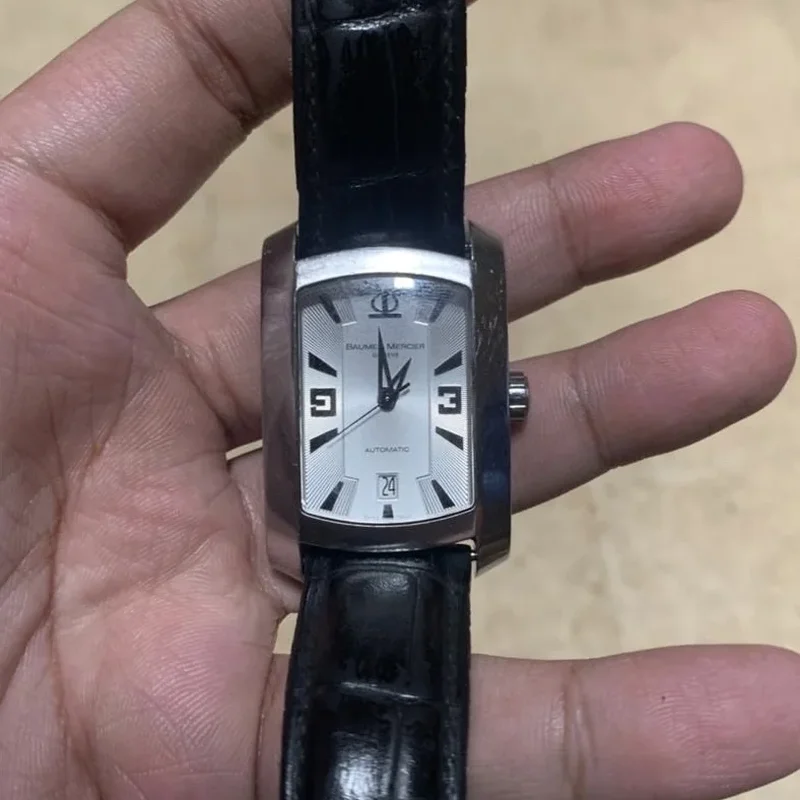 Hampton Classic Midsize Automatic