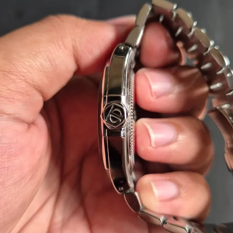 Thumb Riviera GMT Automatic / Stainless Steel / Silver