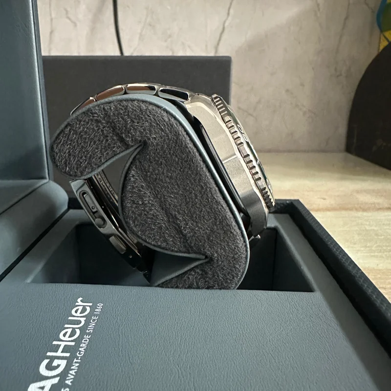 Thumb Aquaracer Professional 300 Date 42 Stainless Steel / Green