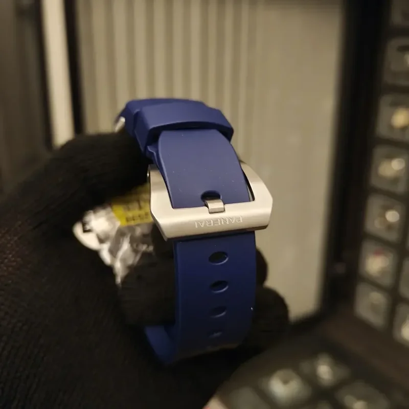 Thumb Luminor Base Logo Blue