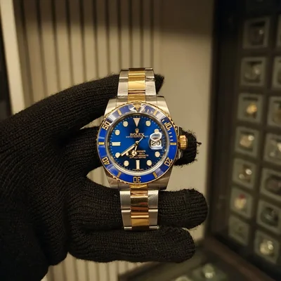 Submariner Date Rolesor / Blue / Cerachrom