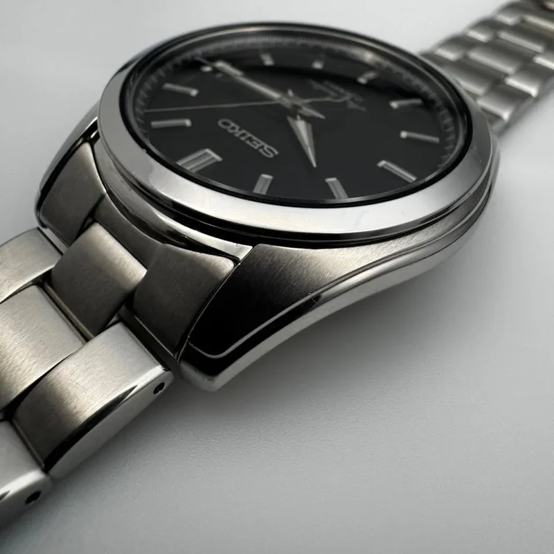 Thumb Mechanical Stainless Stainless Steel / Black / Bracelet