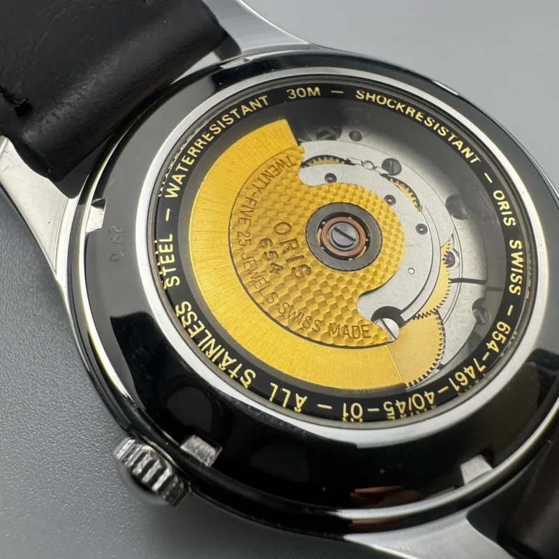 Thumb Pointer Date 36 Stainless Steel / Black