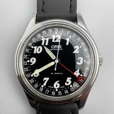 Pointer Date 36 Stainless Steel / Black