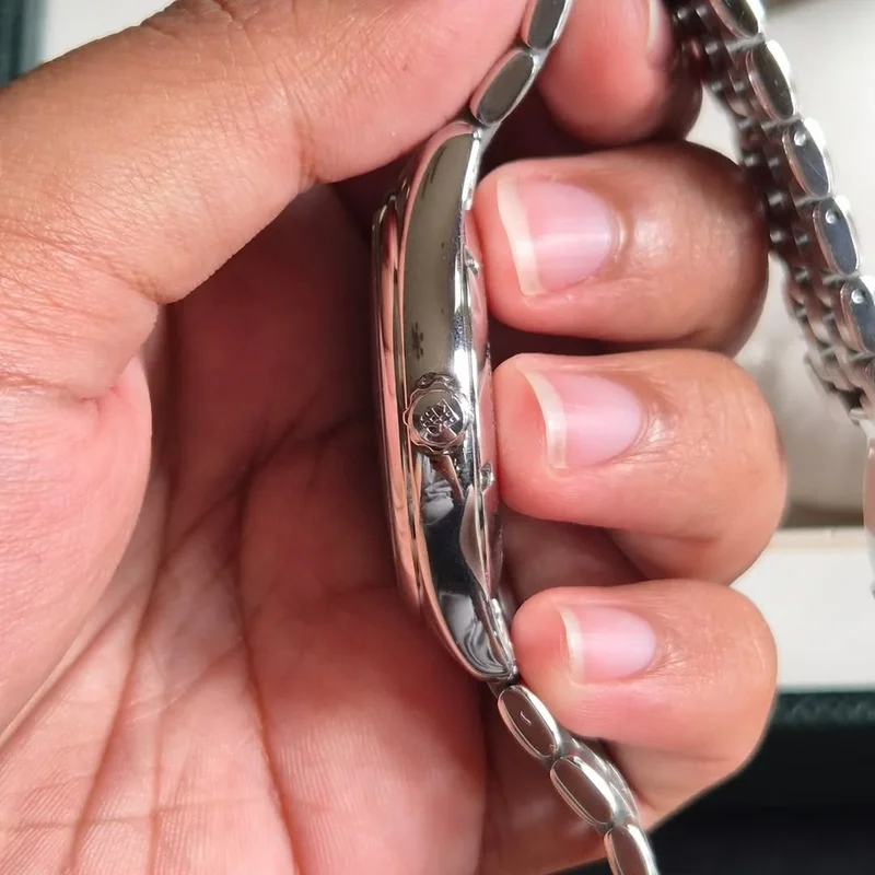 Thumb Index Automatic Roman Black