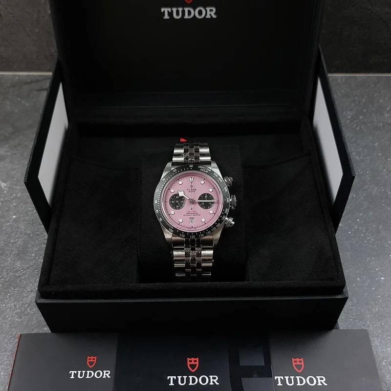 Thumb Heritage Black Bay Chronograph Pink / Bracelet