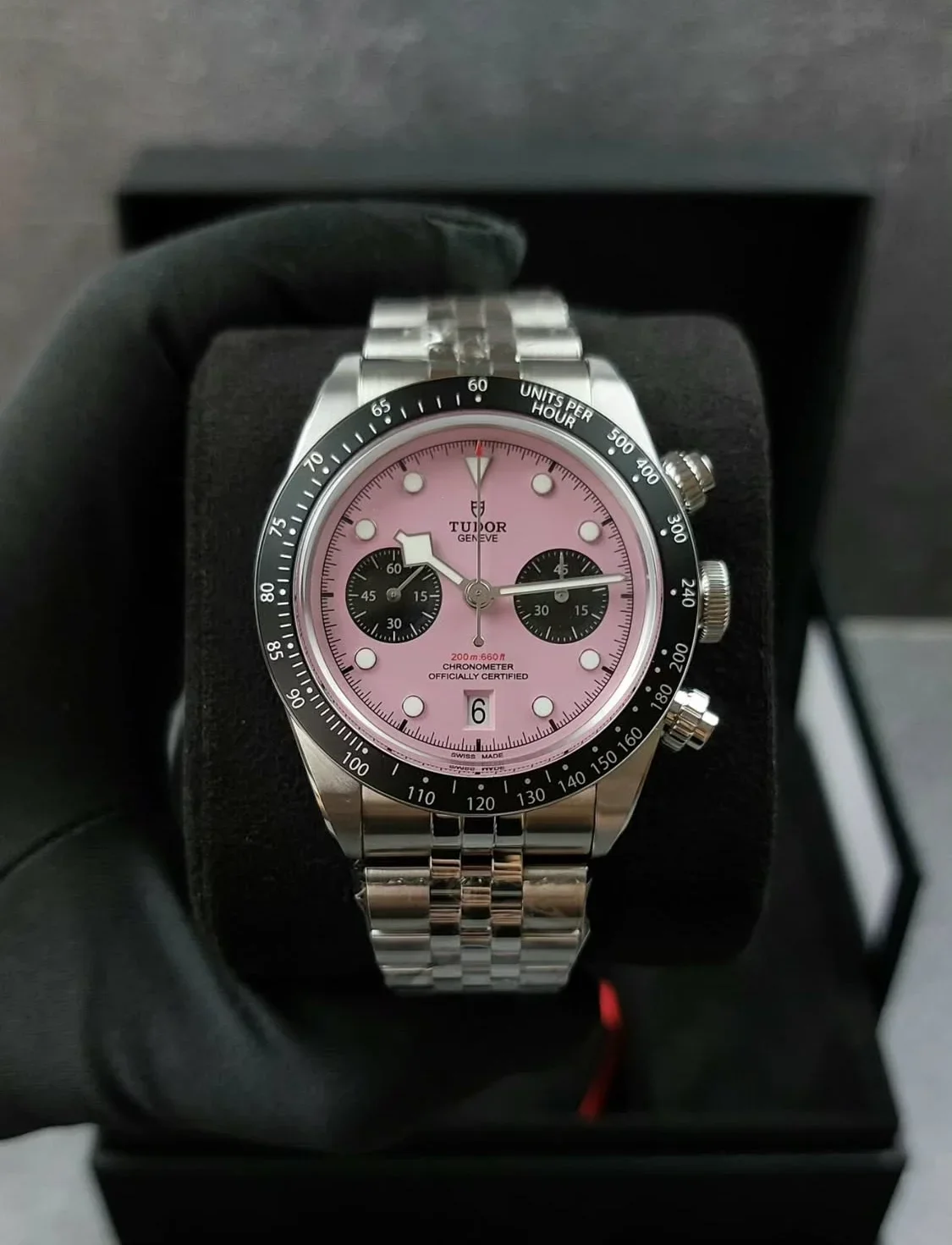 Heritage Black Bay Chronograph Pink / Bracelet
