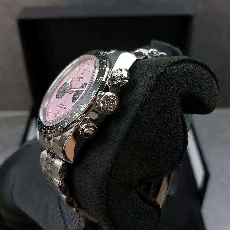 Thumb Heritage Black Bay Chronograph Pink / Bracelet