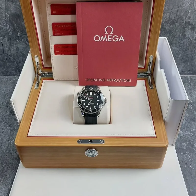 Thumb Seamaster Diver 300M Master Co-Axial 42 Stainless Steel / Black / Rubber