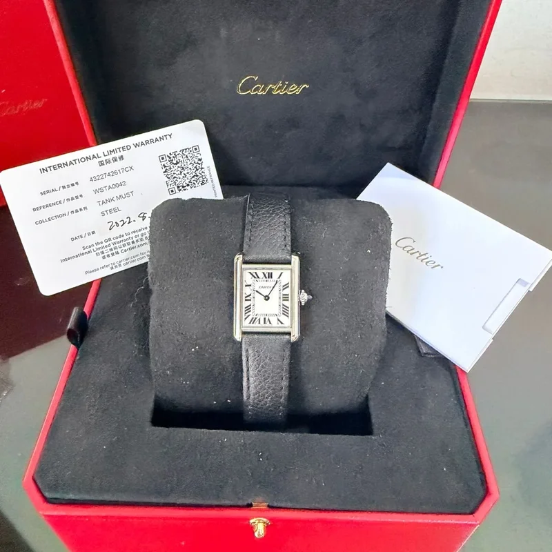 Thumb Tank Must Small Quartz Stainless Steel / Silver