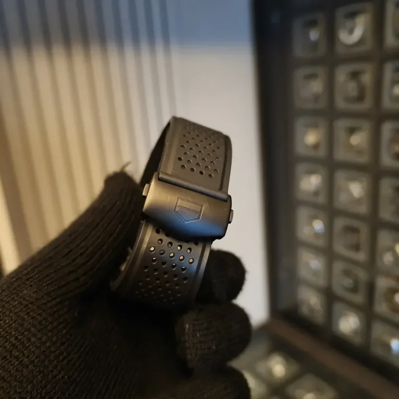 Thumb Carrera Calibre Heuer 02 45 Carbon / Skeleton / Rubber