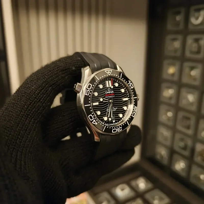 Thumb Seamaster Diver 300M Master Co-Axial 42 Stainless Steel / Black / Rubber