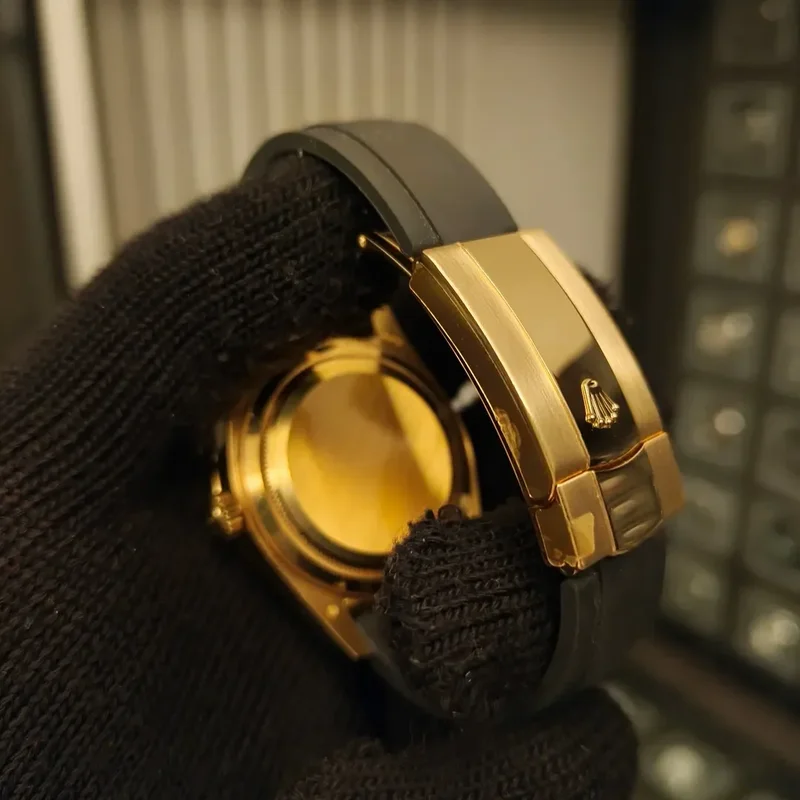 Thumb Sky-Dweller Yellow Gold / Black / OysterFlex