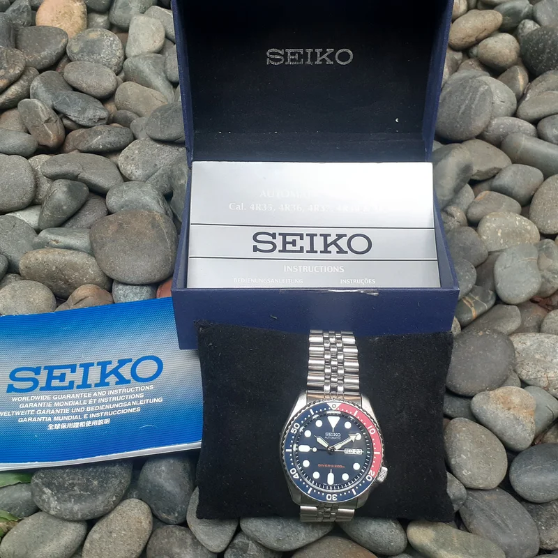 Thumb Seiko SKX009 Black / Stainless Steel
