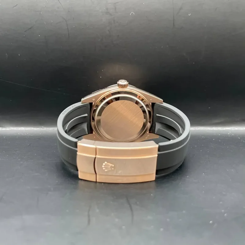 Thumb Sky-Dweller Everose / Chocolate / OysterFlex