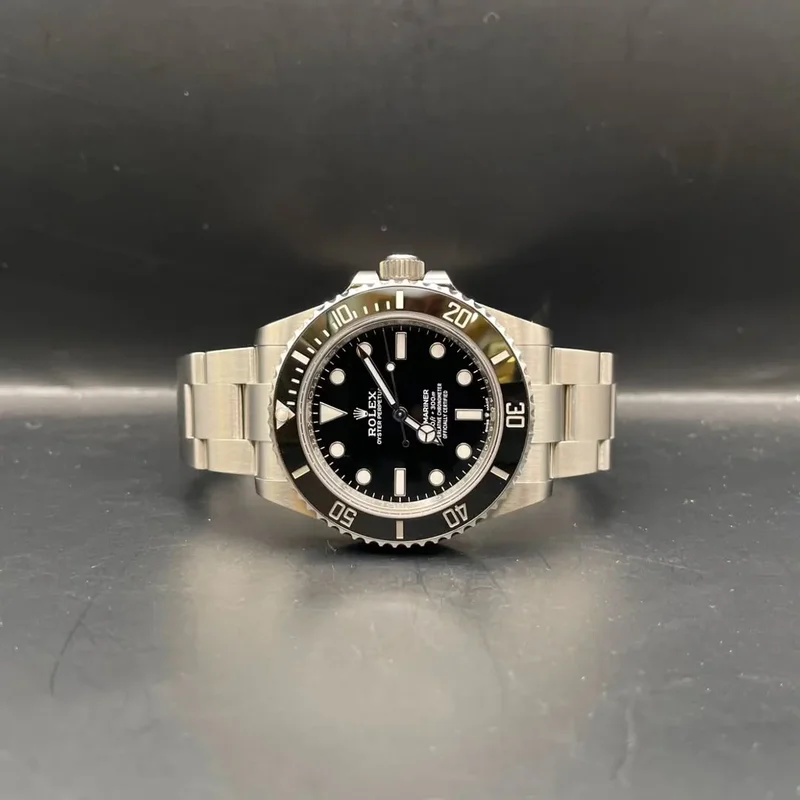 Submariner No-Date 41 / Stainless Steel / Black / Cerachrom