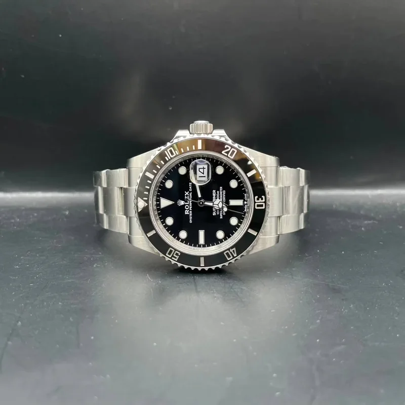 Submariner Date 41 Stainless Steel / Black / Cerachrom